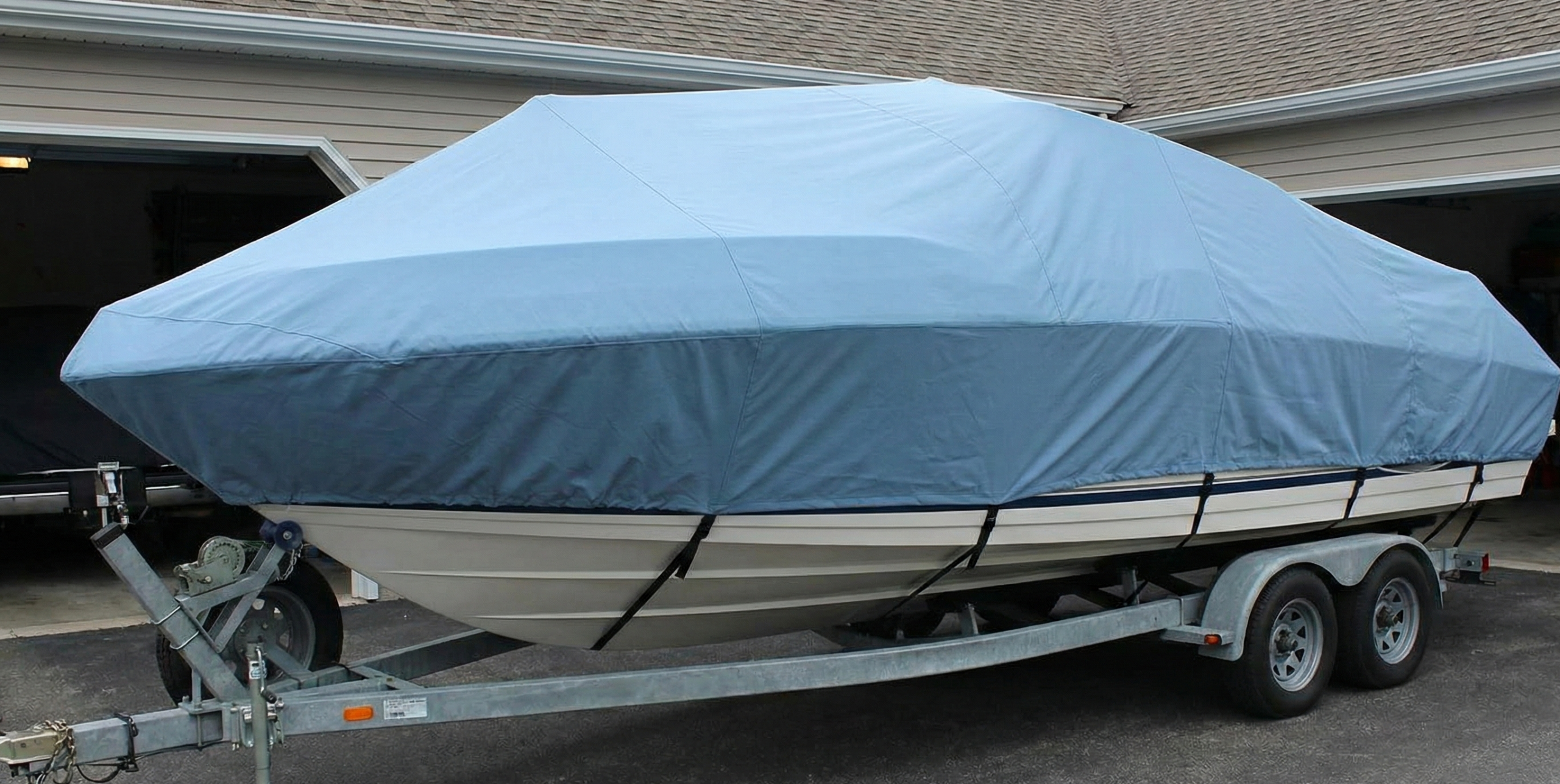 Canvas cover for Boat